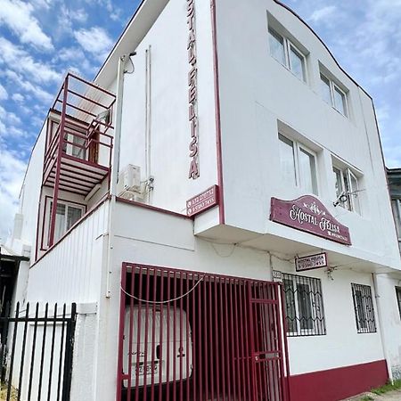 Hostal Feliza Valdivia Exteriör bild
