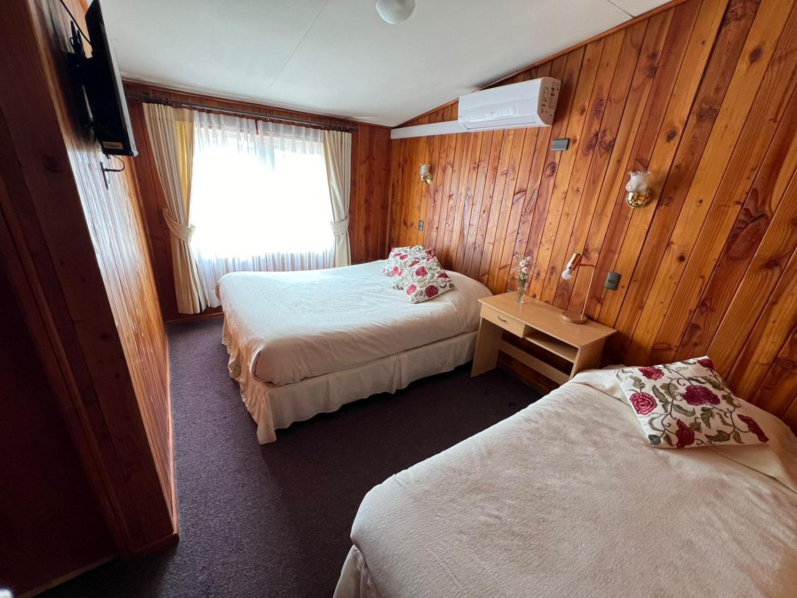 Hostal Feliza Valdivia Exteriör bild